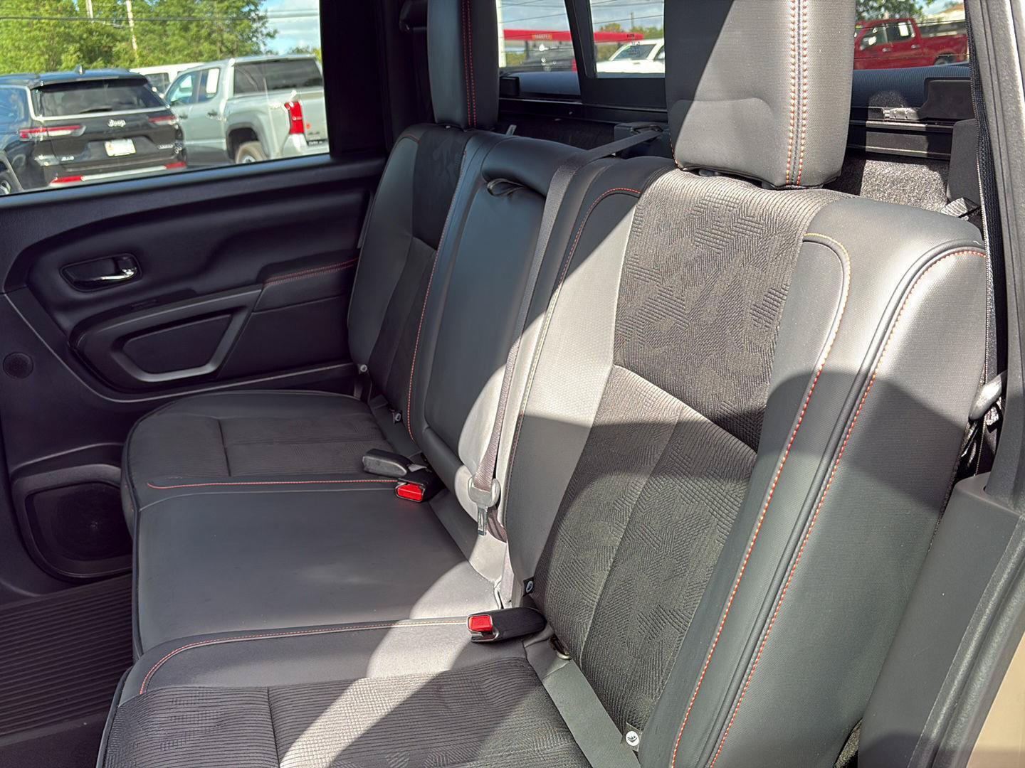 Used 2020 Nissan Titan PRO-4X w/ Pro-4x Utility Package AWD/4WD image 14