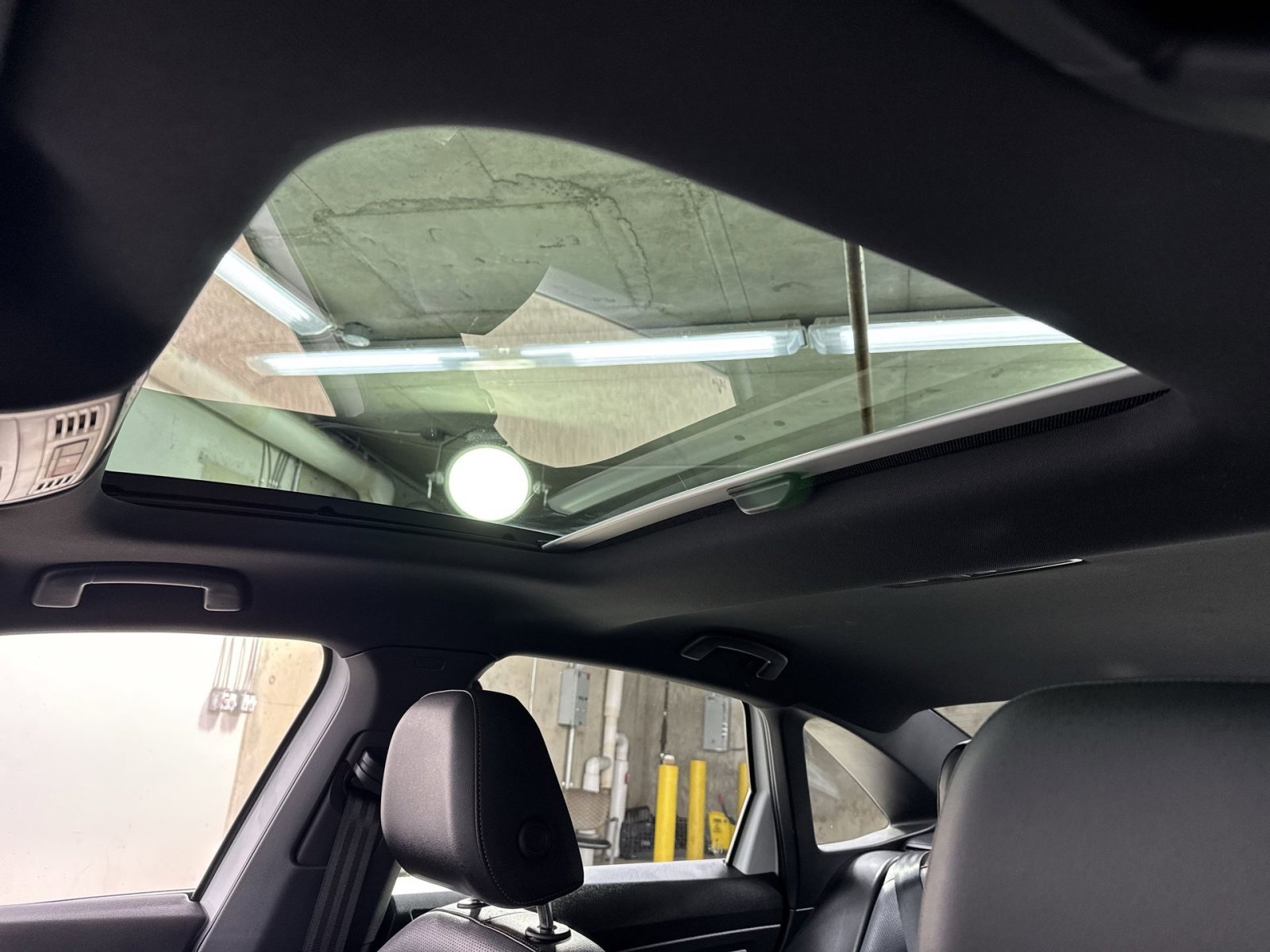 Used 2025 Volkswagen Jetta GLI Autobahn image 26