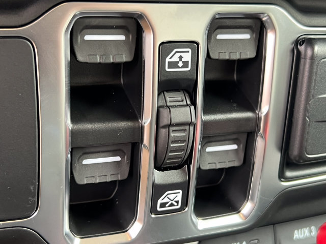 New 2027 Jeep Wrangler Unlimited Rubicon AWD/4WD image 30