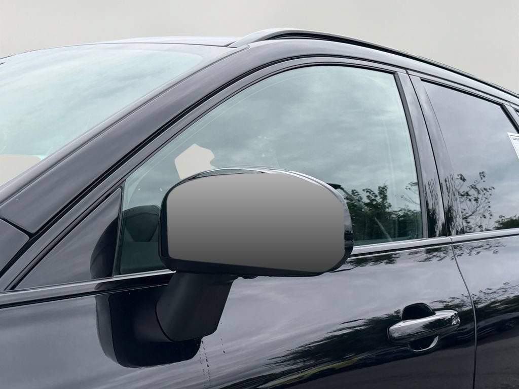 Certified 2025 Volvo XC60 T8 Ultra w/ Climate Package AWD/4WD image 28