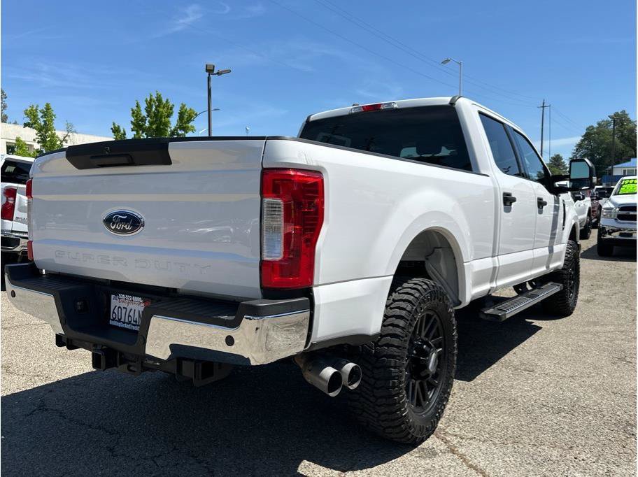 Used 2018 Ford F250 XLT w/ XLT Value Package AWD/4WD image 8