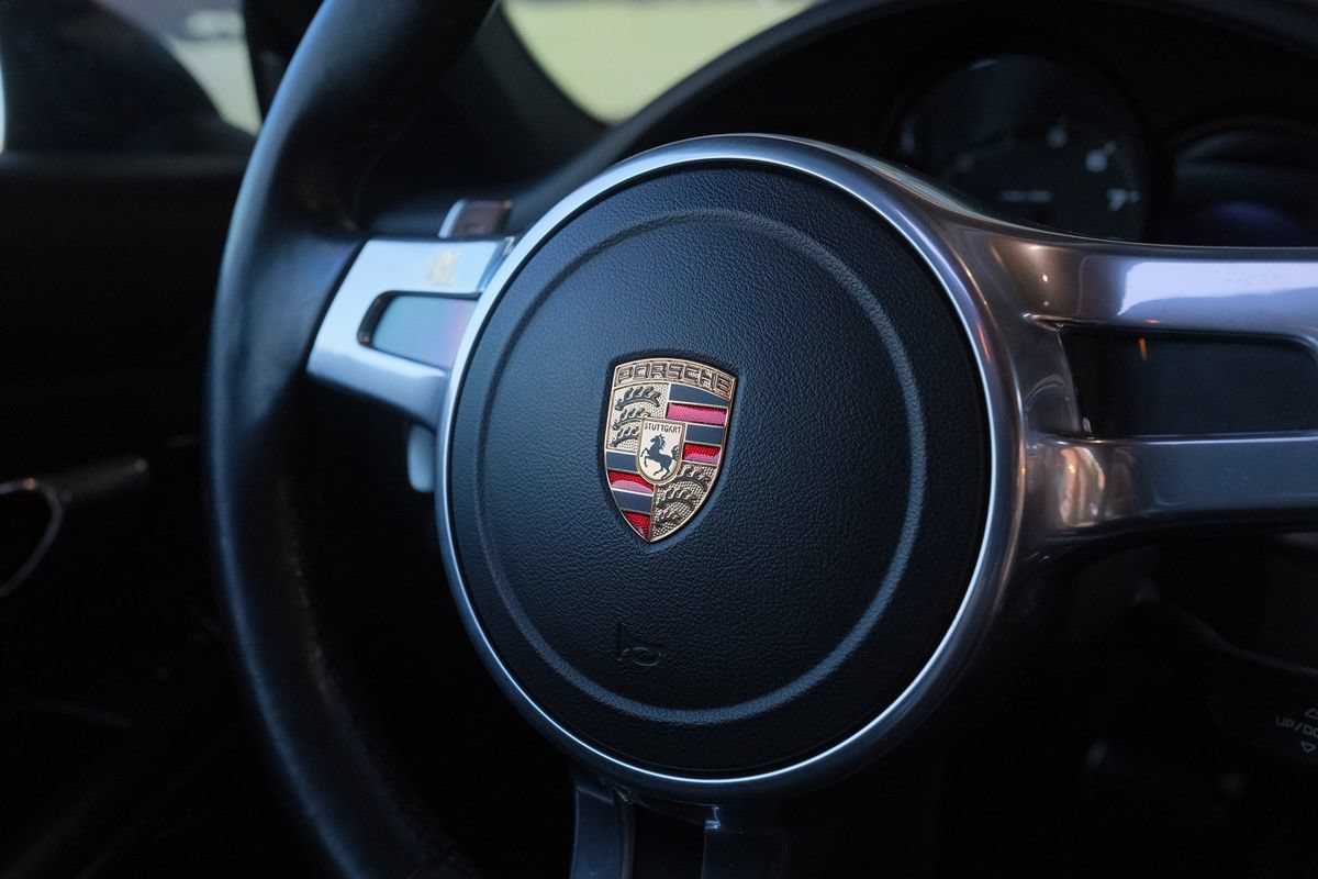 Used 2013 Porsche 911 Carrera RWD image 38