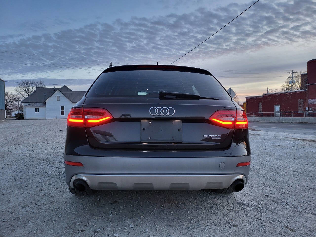 Used 2013 Audi A4 Premium Plus w/ Premium Plus Pkg AWD/4WD image 4
