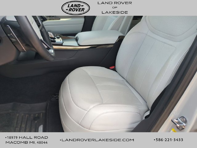Used 2023 Land Rover Range Rover Sport SE AWD/4WD image 12