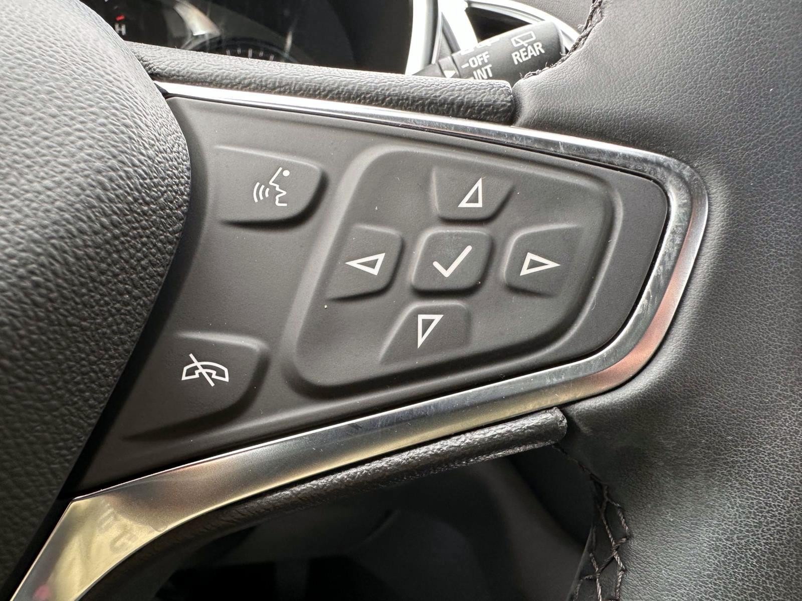 Used 2024 Chevrolet Equinox LT AWD/4WD image 17