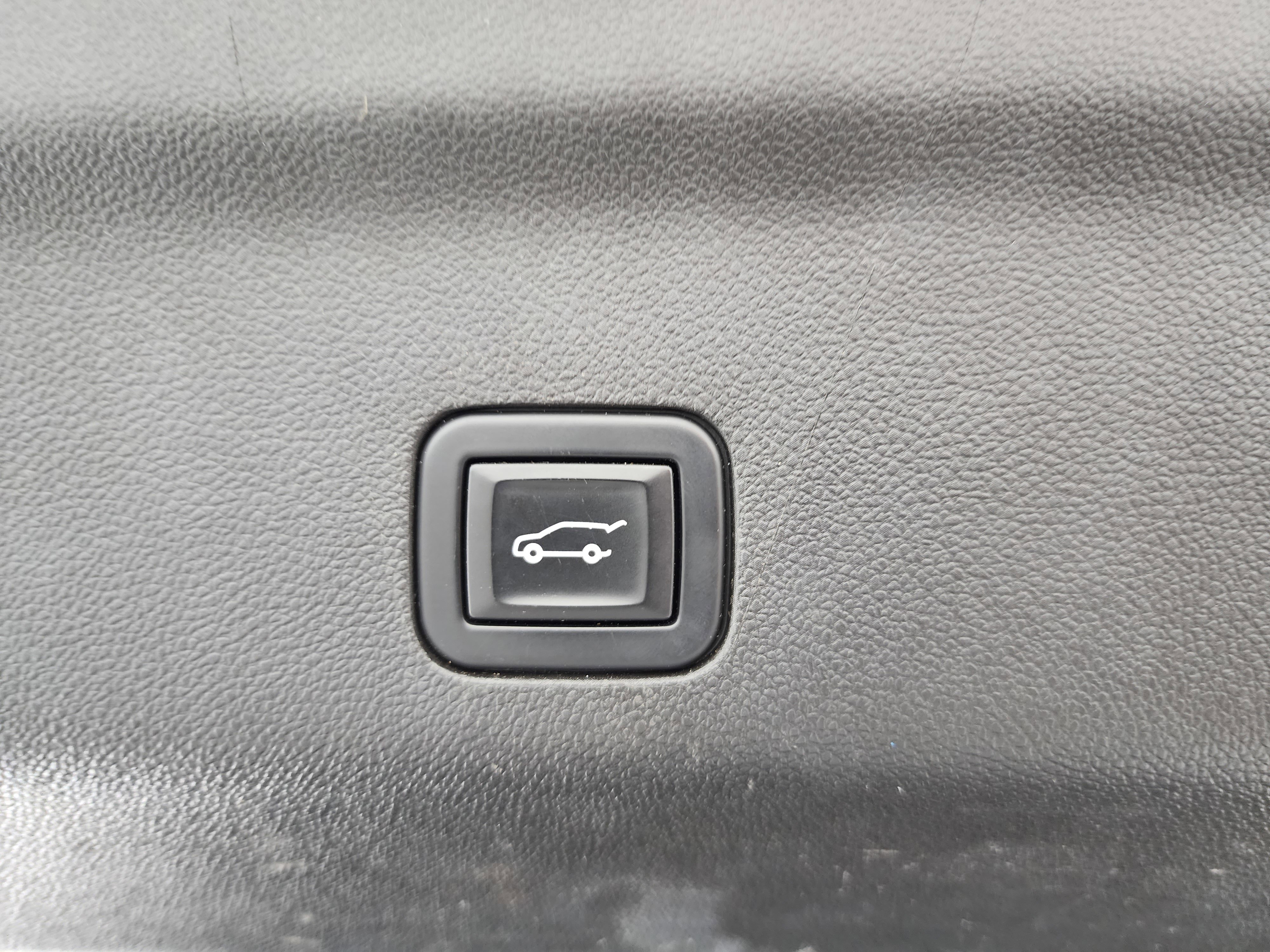 Used 2021 Chevrolet Tahoe LT image 37