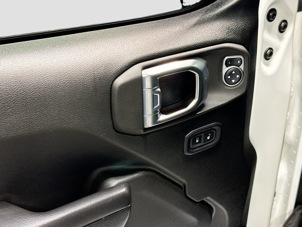 Used 2021 Jeep Wrangler Unlimited Sport AWD/4WD image 17