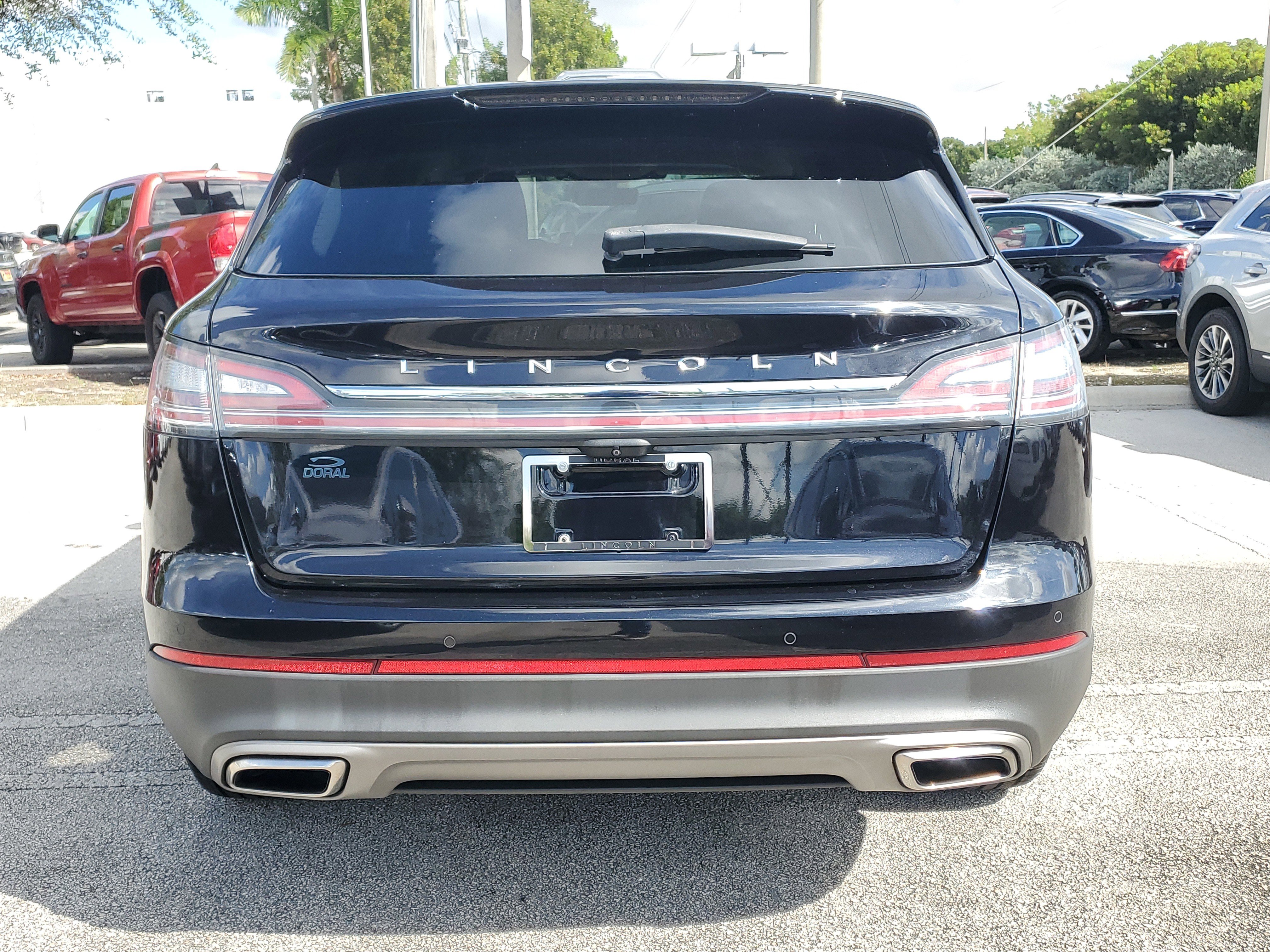 Certified 2022 Lincoln Nautilus FWD w/ Premium Package image 5