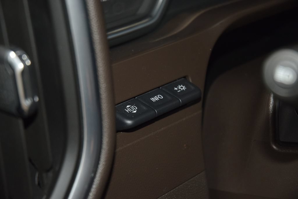 Used 2019 Chevrolet Silverado 1500 LTZ w/ LTZ Premium Package AWD/4WD image 38