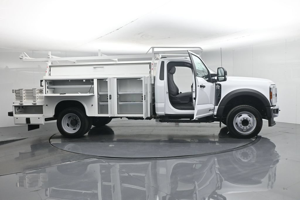 New 2026 Ford F550 2WD Regular Cab Super Duty image 40