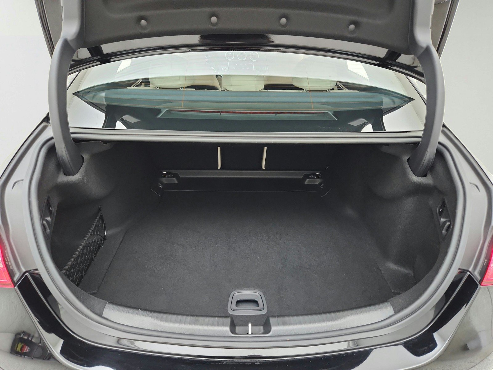 Certified 2023 Mercedes-Benz C 300 Sedan w/ Exclusive Trim Package image 32