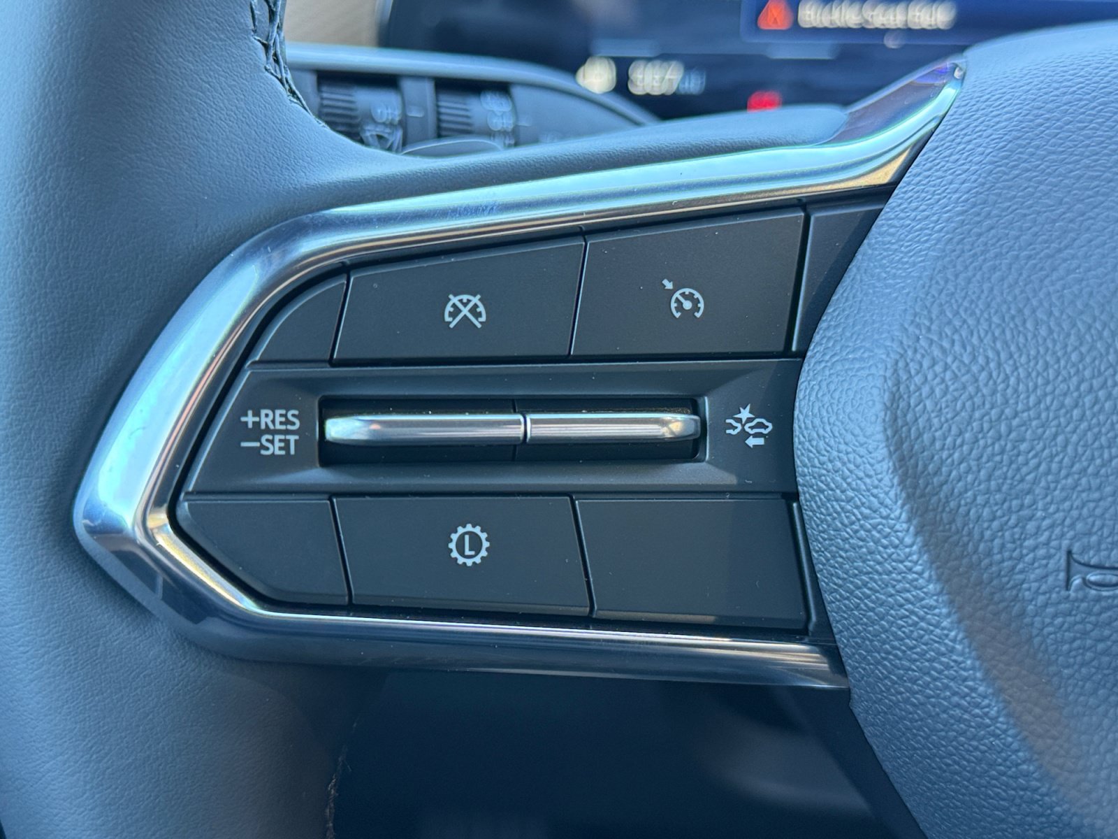 New 2026 Chevrolet Equinox ACTIV w/ Convenience Package III FWD image 19