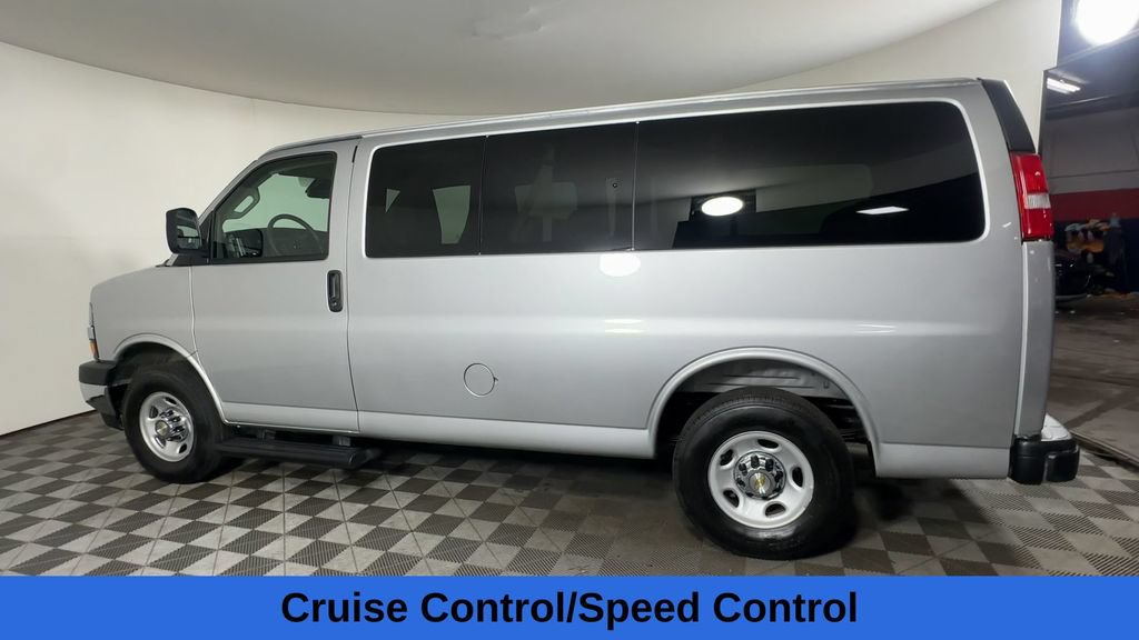 Used 2025 Chevrolet Express 2500 LT w/ LT Preferred Equipment Group RWD image 9