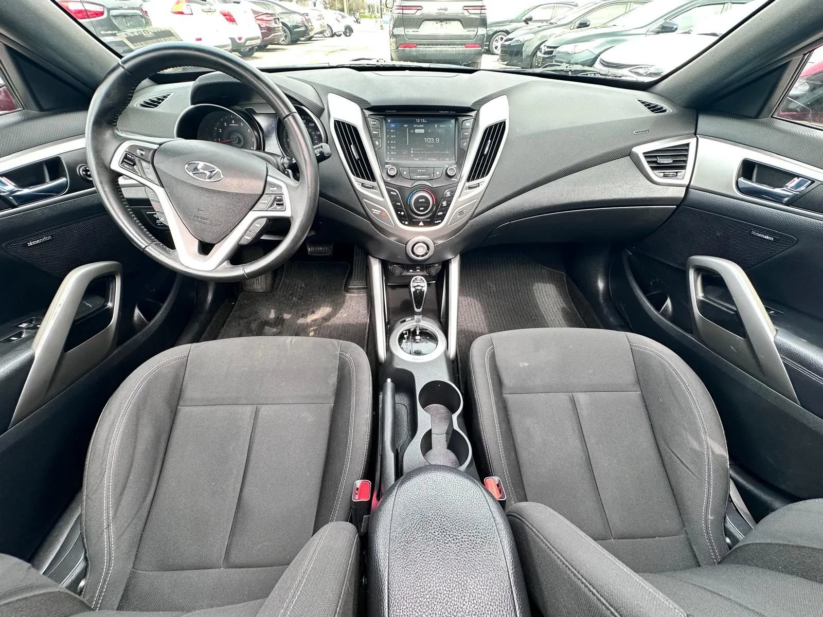 Used 2017 Hyundai Veloster Value Edition FWD image 14
