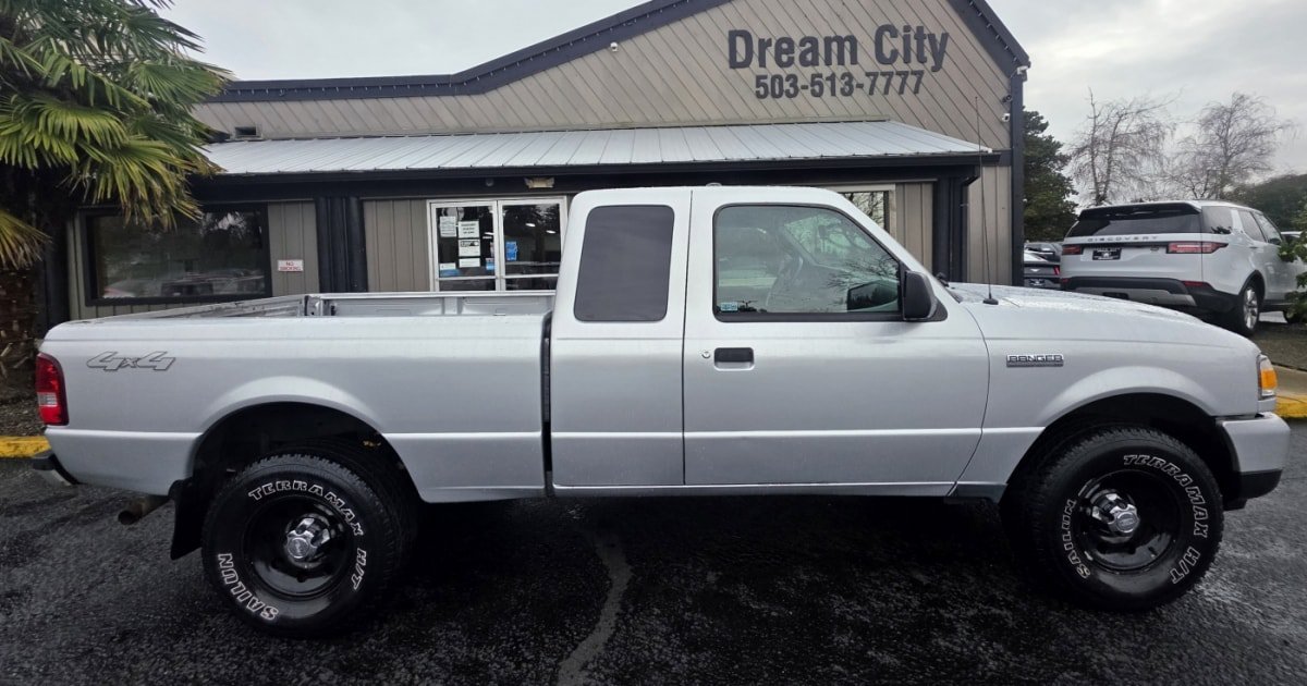 Used 2011 Ford Ranger XLT w/ Payload Pkg 2 AWD/4WD image 2