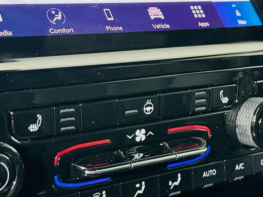 New 2025 Jeep Grand Cherokee Limited image 28