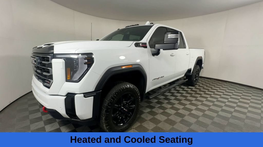 Used 2025 GMC Sierra 3500 AT4 w/ AT4 Preferred Package AWD/4WD image 6