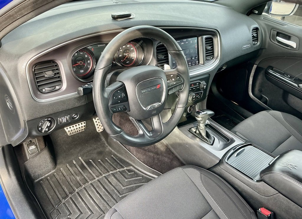 Used 2018 Dodge Charger SXT Plus w/ Blacktop Package image 31