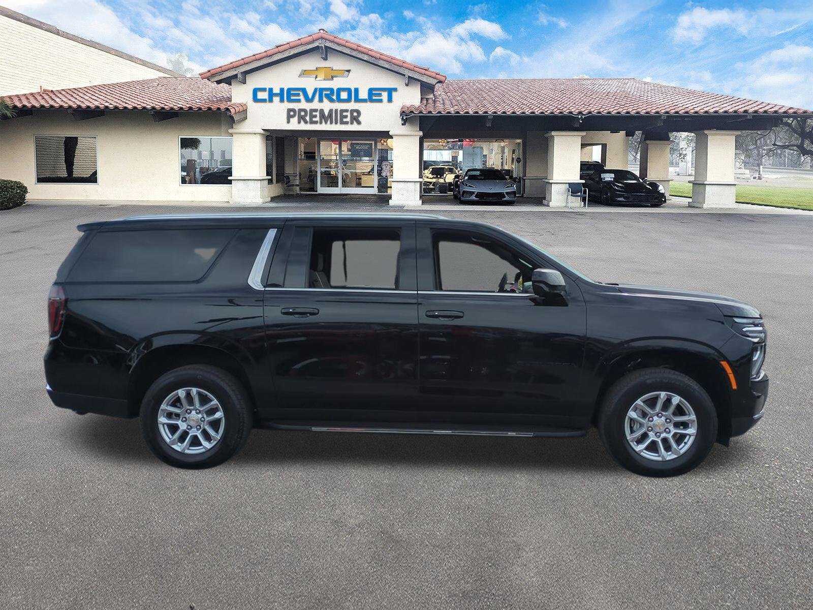 New 2026 Chevrolet Suburban LS w/ LPO, Dark Essentials Package AWD/4WD image 9