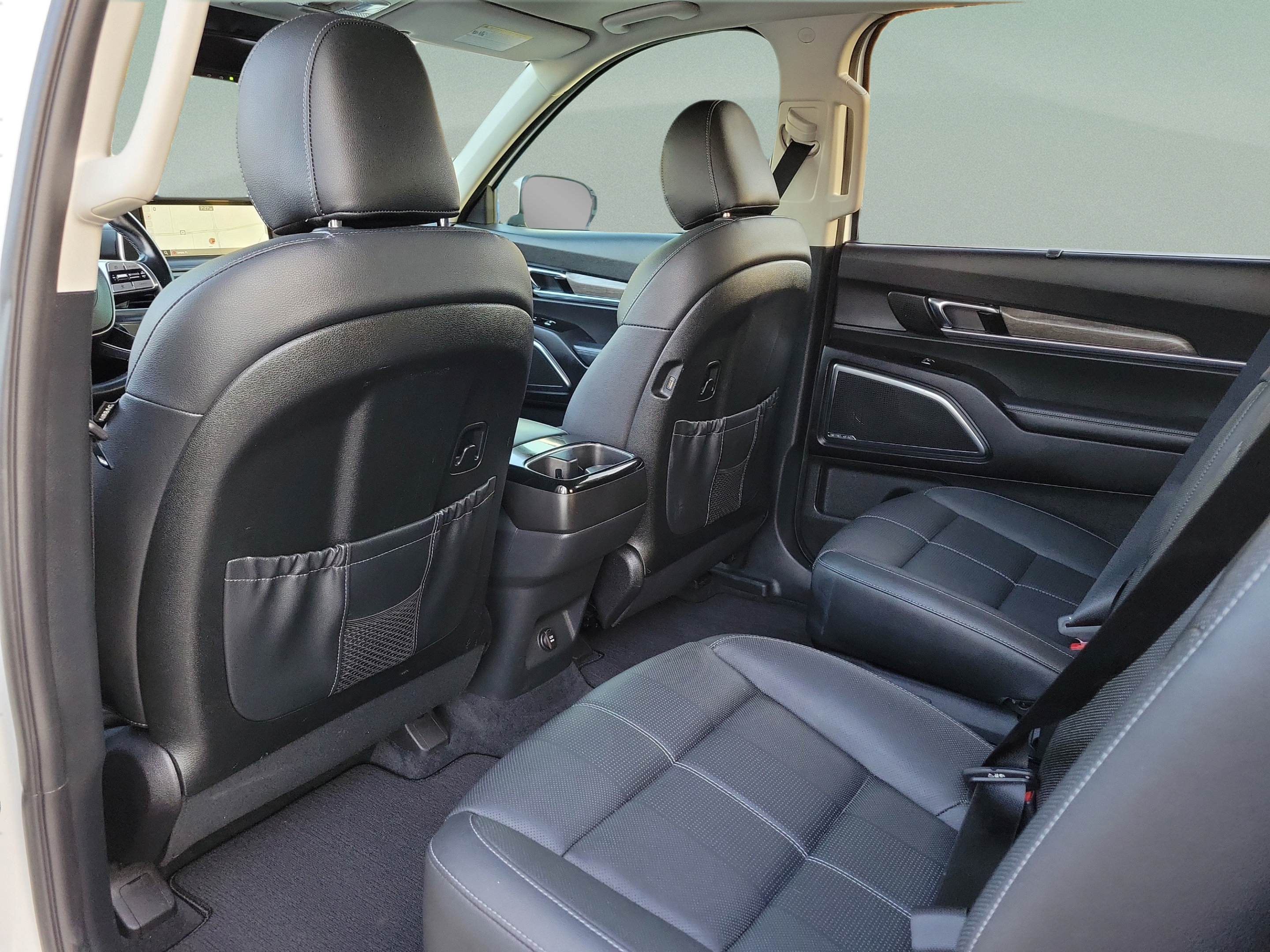 Certified 2021 Kia Telluride SX w/ Nightfall Edition Package AWD/4WD image 6