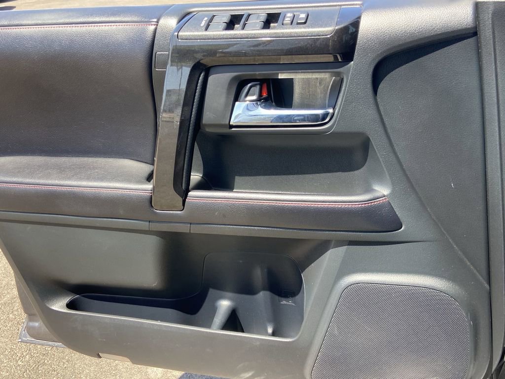 Used 2016 Toyota 4Runner TRD Pro AWD/4WD image 25