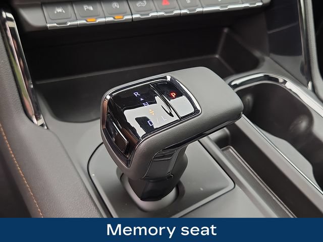 Used 2026 GMC Sierra 1500 AT4 w/ AT4 Premium Package AWD/4WD image 13