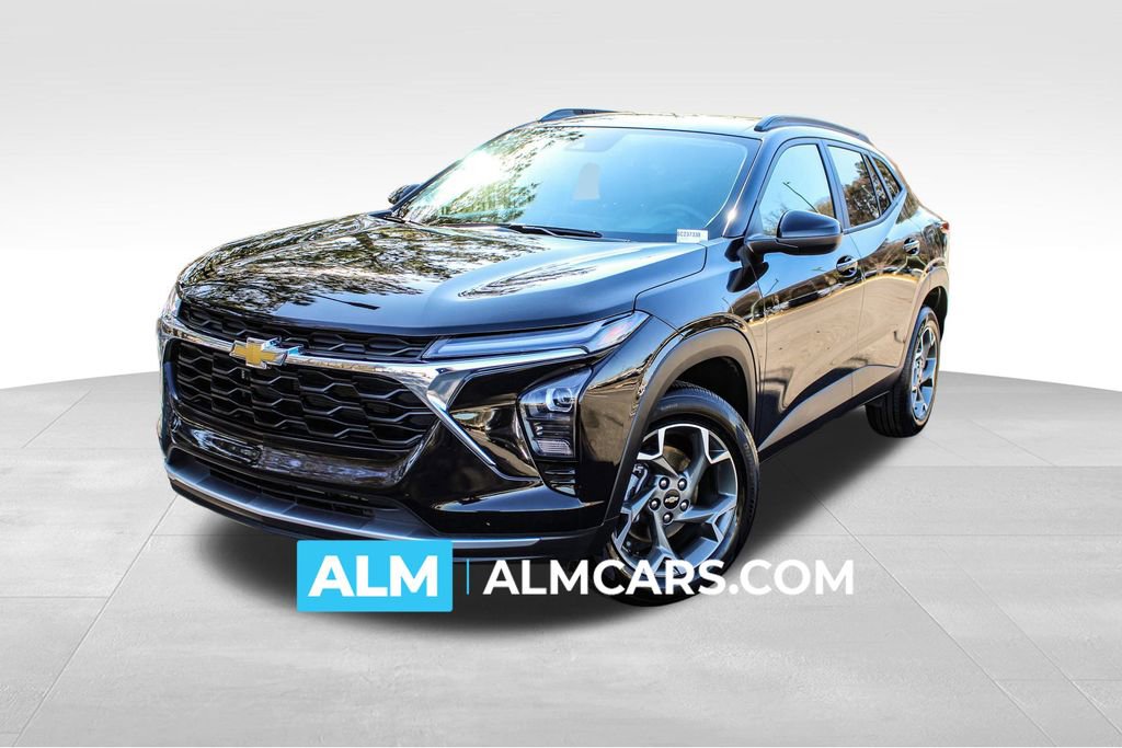 Used 2025 Chevrolet Trax LT w/ LT Convenience Package image 1