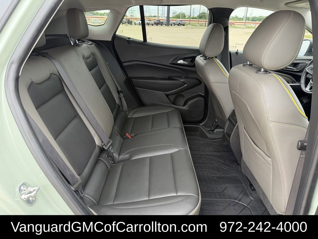 Used 2025 Chevrolet Trax ACTIV w/ Driver Confidence Package FWD image 31