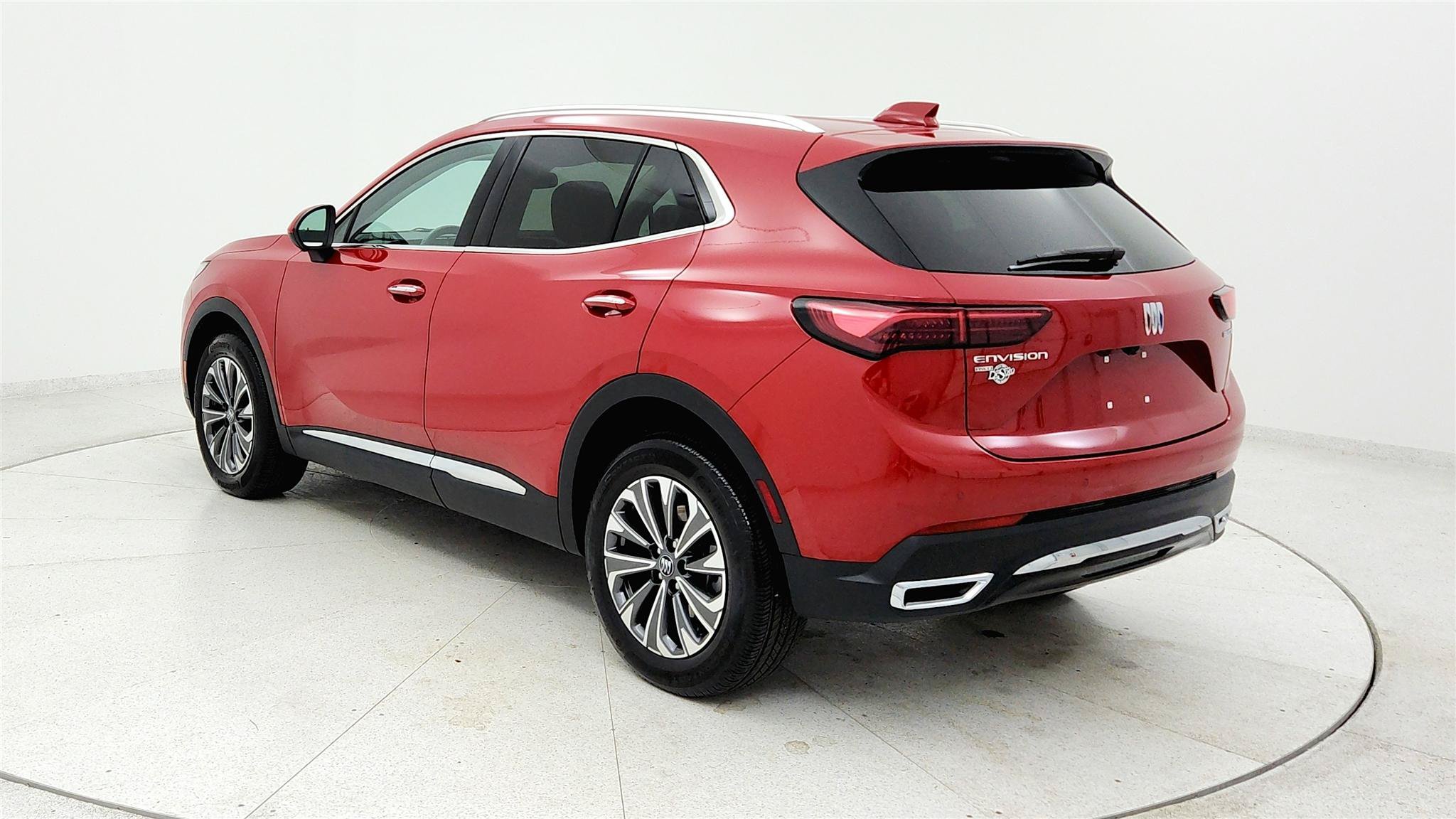 Used 2025 Buick Envision Preferred AWD/4WD image 3
