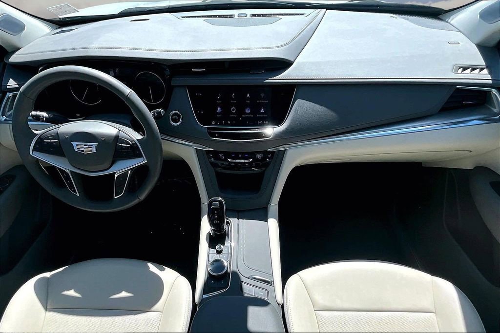 Certified 2024 Cadillac XT5 Premium Luxury w/ LPO, Floor Liner Package FWD image 5