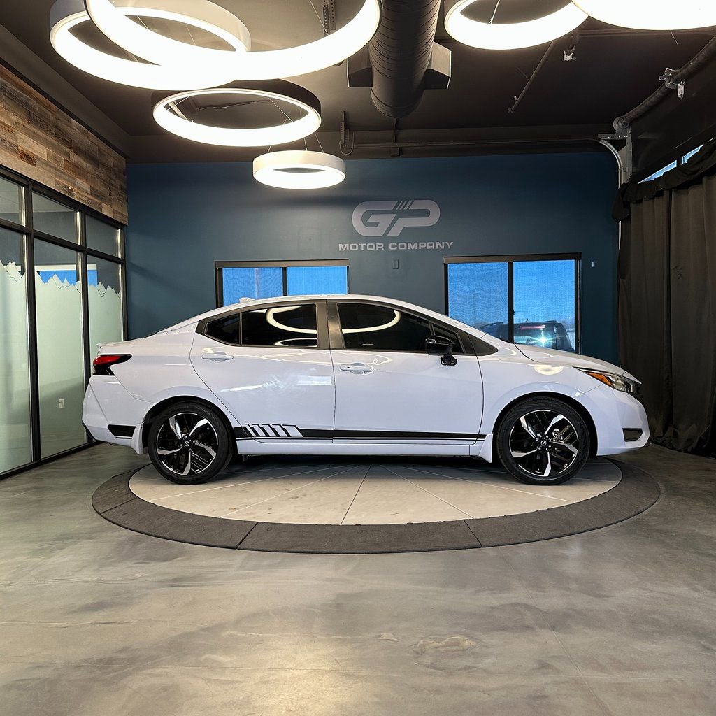 Used 2024 Nissan Versa SR w/ Trunk Package image 2