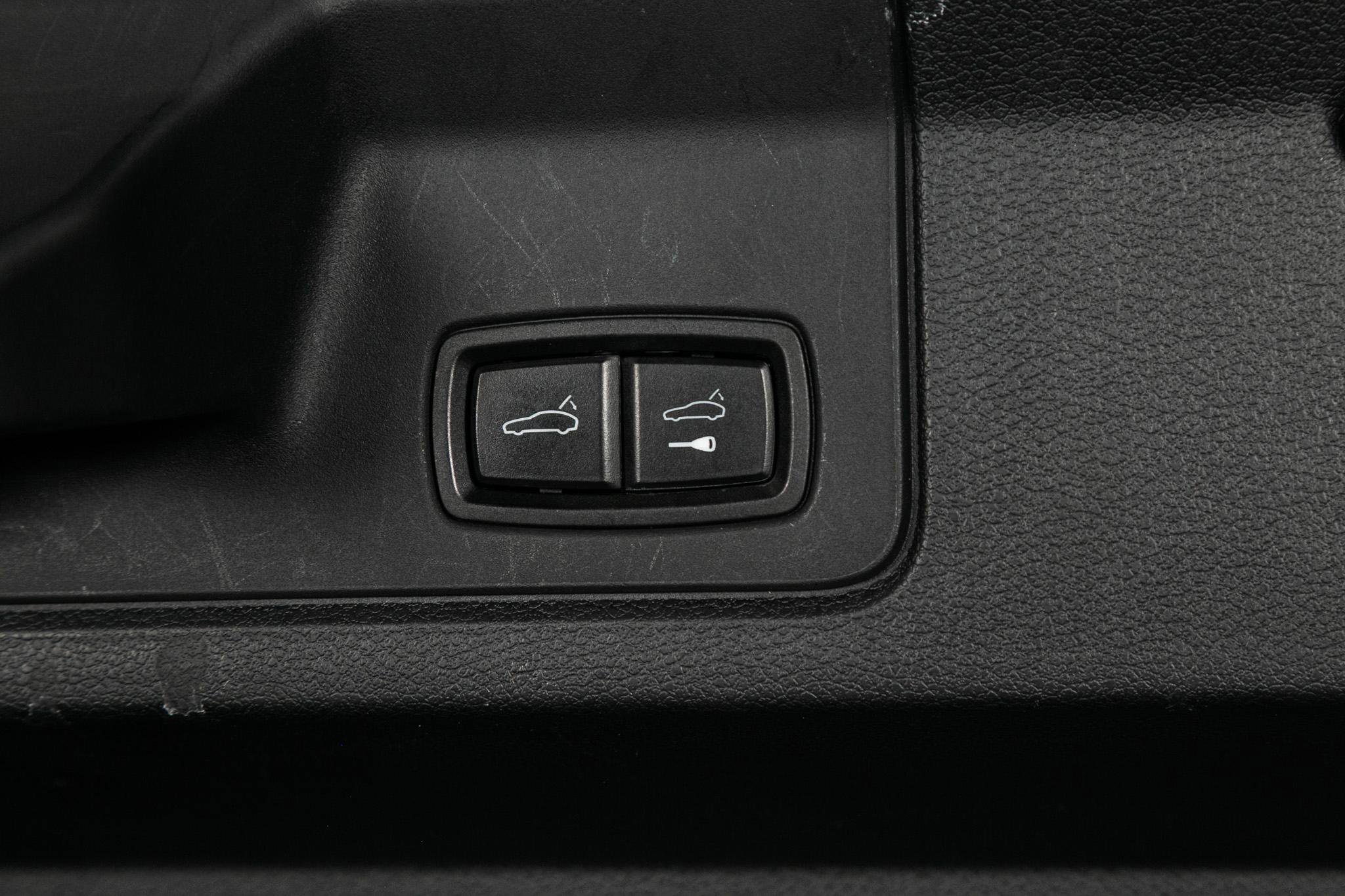 Used 2015 Porsche Panamera 4dr HB 4 image 28