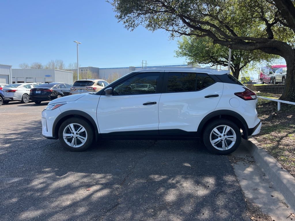 Used 2024 Nissan Kicks S image 4