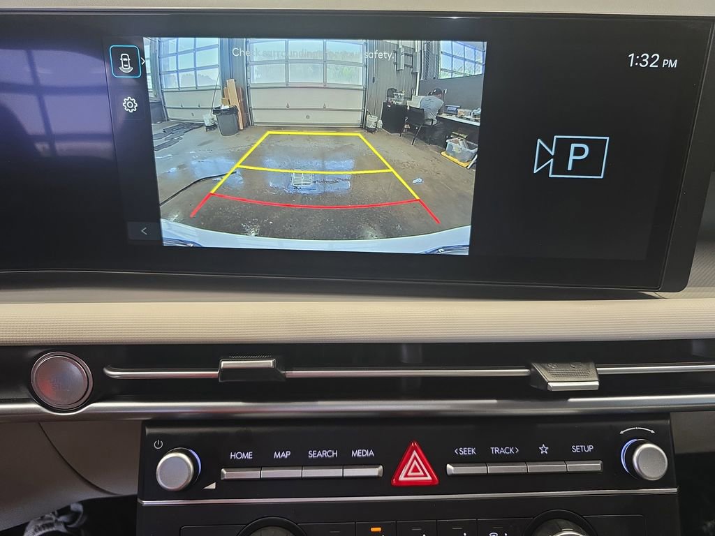 Certified 2026 Hyundai Tucson SE FWD image 24