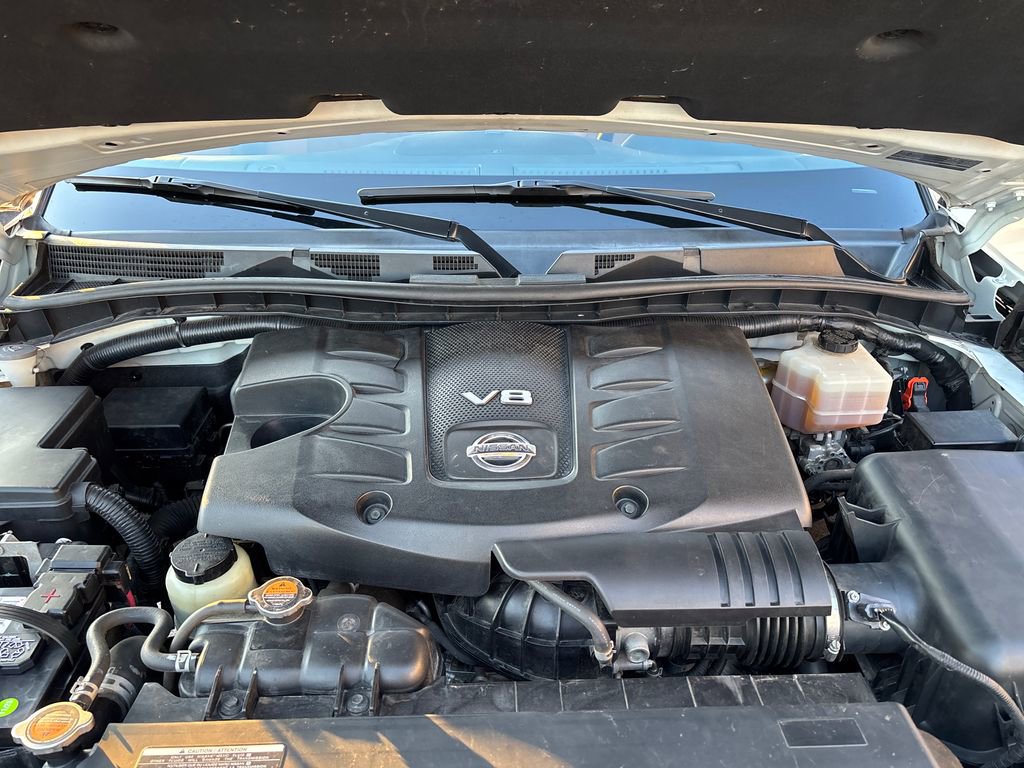 Used 2017 Nissan Armada Platinum image 18