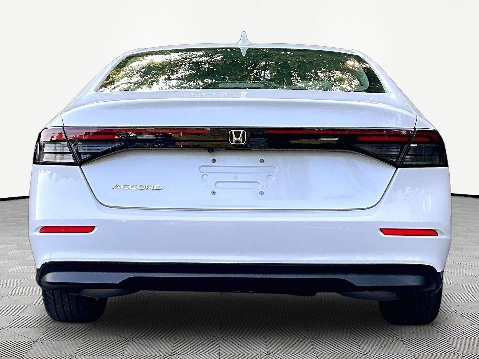Used 2024 Honda Accord LX image 5
