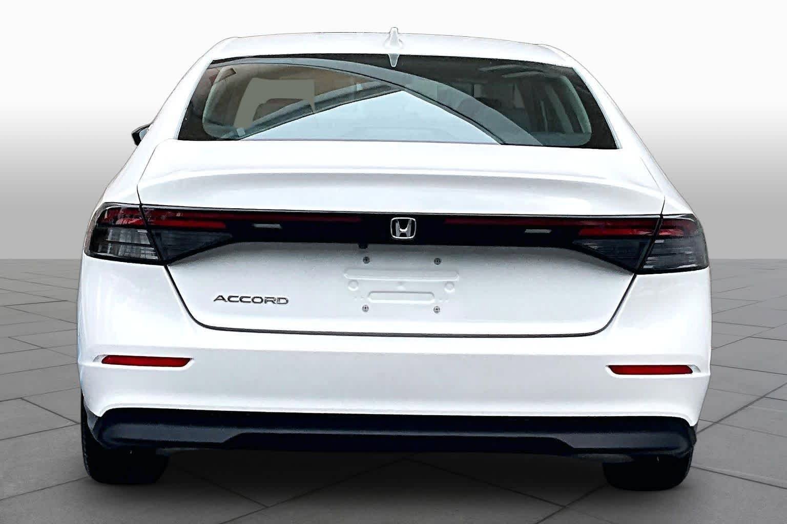 Certified 2023 Honda Accord EX image 5
