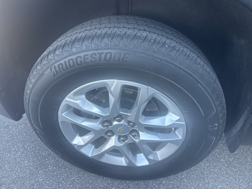 Used 2021 Chevrolet Traverse LT image 10