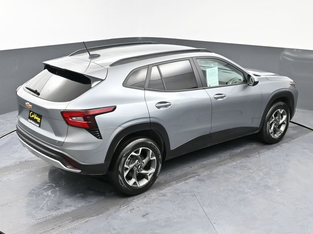 Used 2024 Chevrolet Trax LT image 39