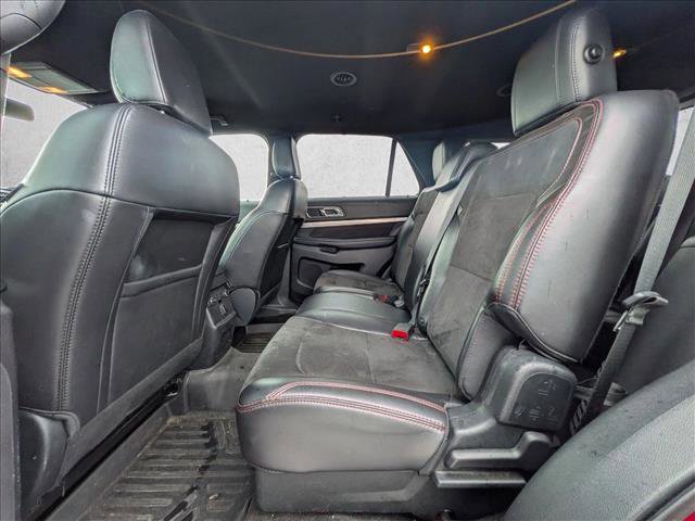 Used 2018 Ford Explorer XLT w/ Equipment Group 202A image 16