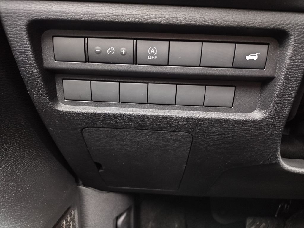 New 2026 Mitsubishi Outlander SE image 21