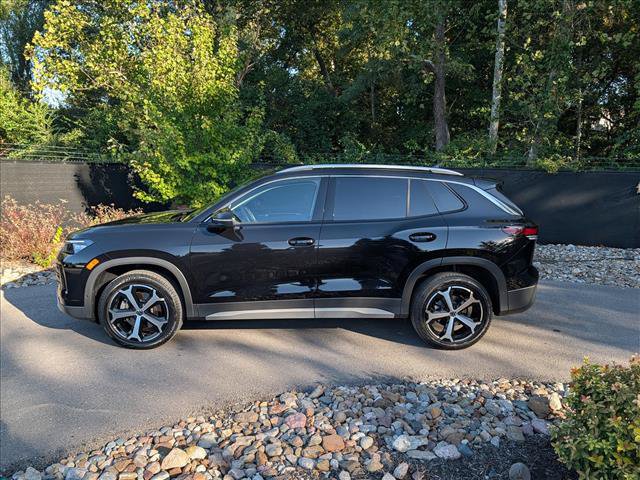 Certified 2025 Volkswagen Tiguan SE AWD/4WD image 2