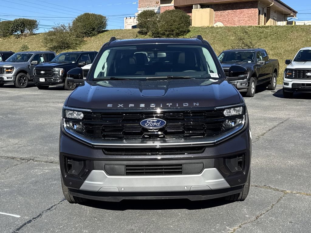 New 2026 Ford Expedition Max Platinum image 3