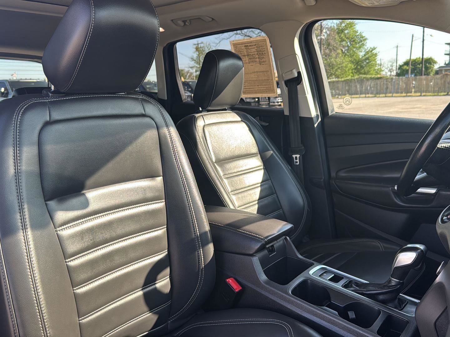 Used 2019 Ford Escape SEL image 29