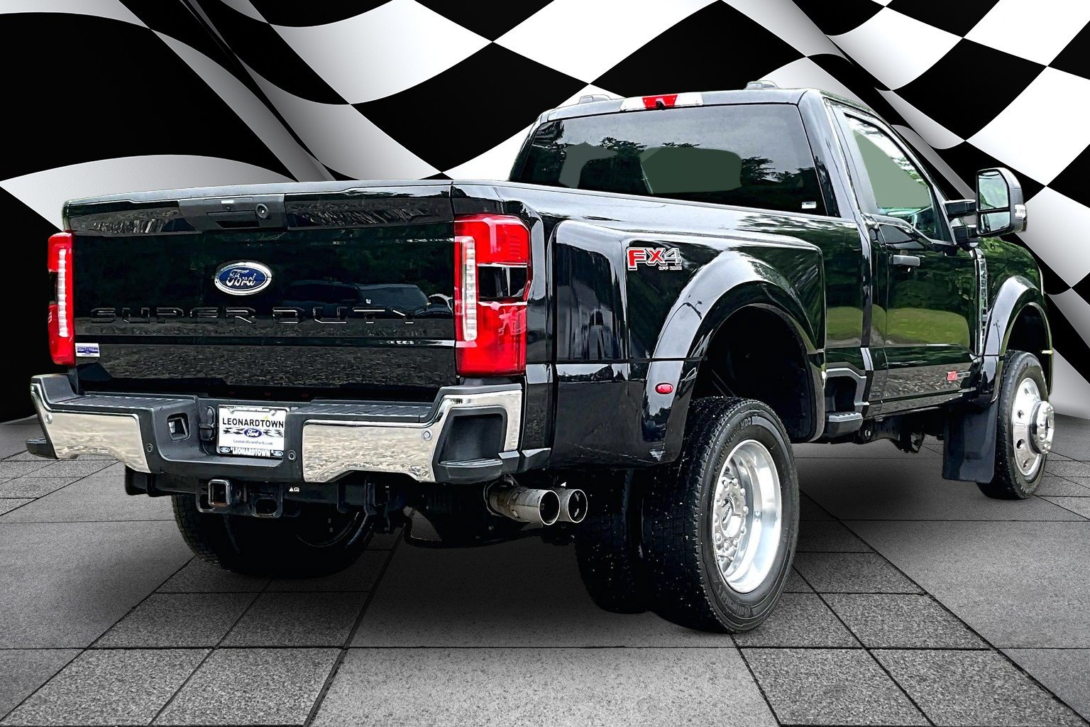 Certified 2023 Ford F450 XL w/ 360-Degree Camera Package AWD/4WD image 2