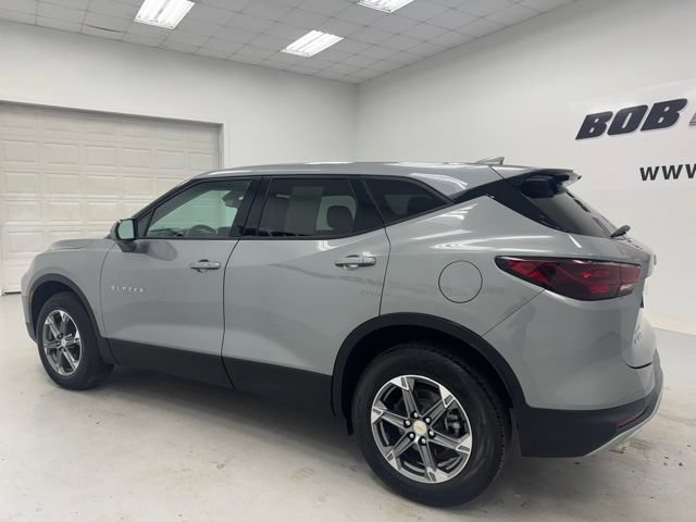 Used 2024 Chevrolet Blazer LT FWD image 7