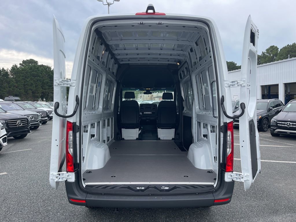 New 2025 Mercedes-Benz Sprinter 2500 image 8
