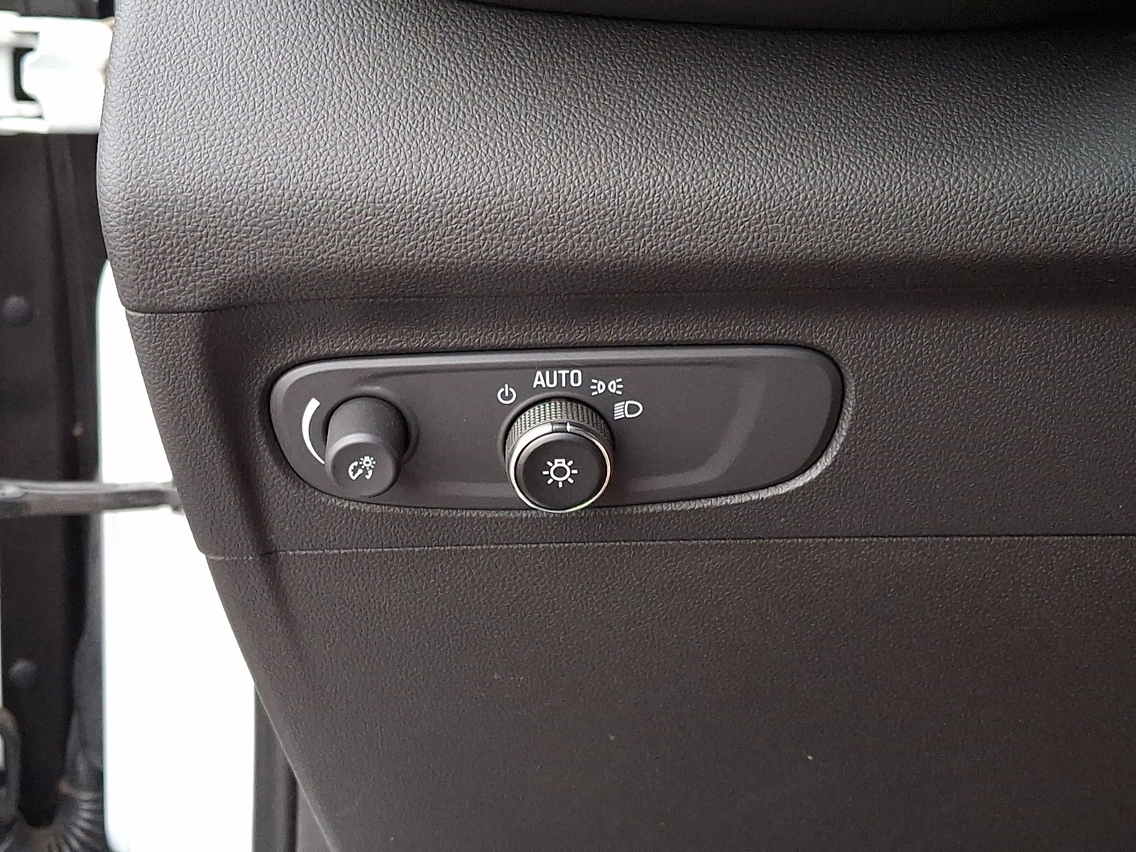 Certified 2023 Buick Envision Preferred w/ Premium Seat Package AWD/4WD image 26