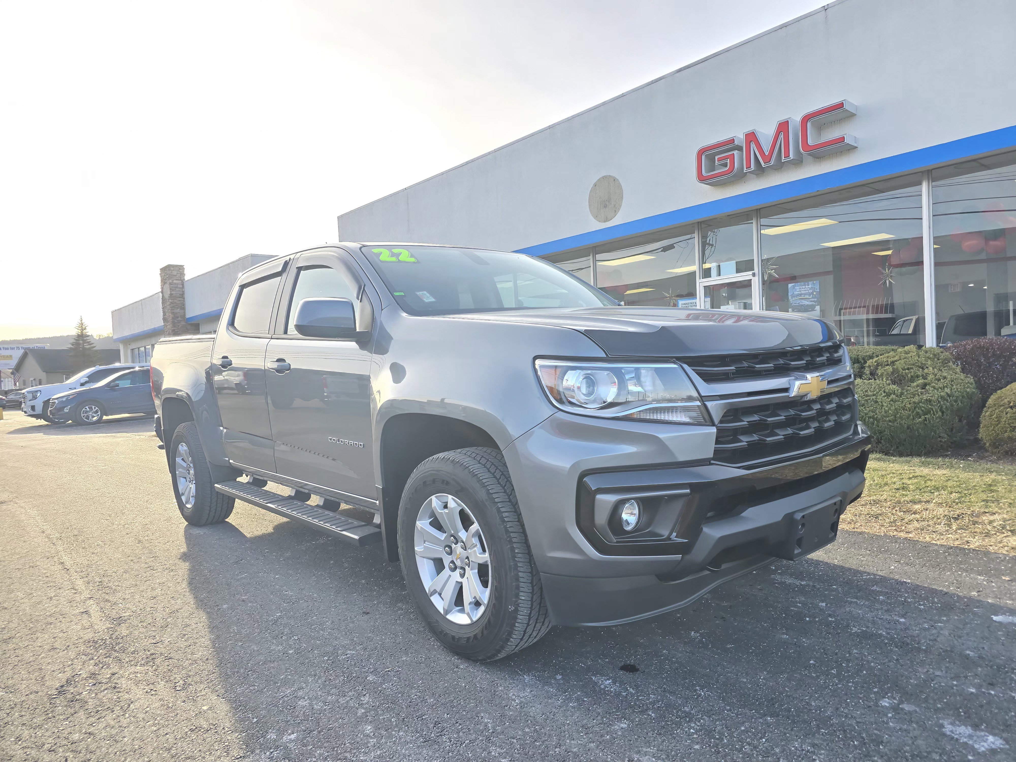 Used 2022 Chevrolet Colorado LT w/ Luxury Package