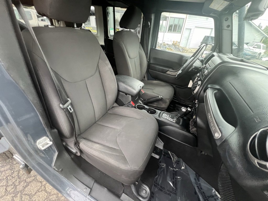 Used 2016 Jeep Wrangler Unlimited Sport w/ Power Convenience Group image 11